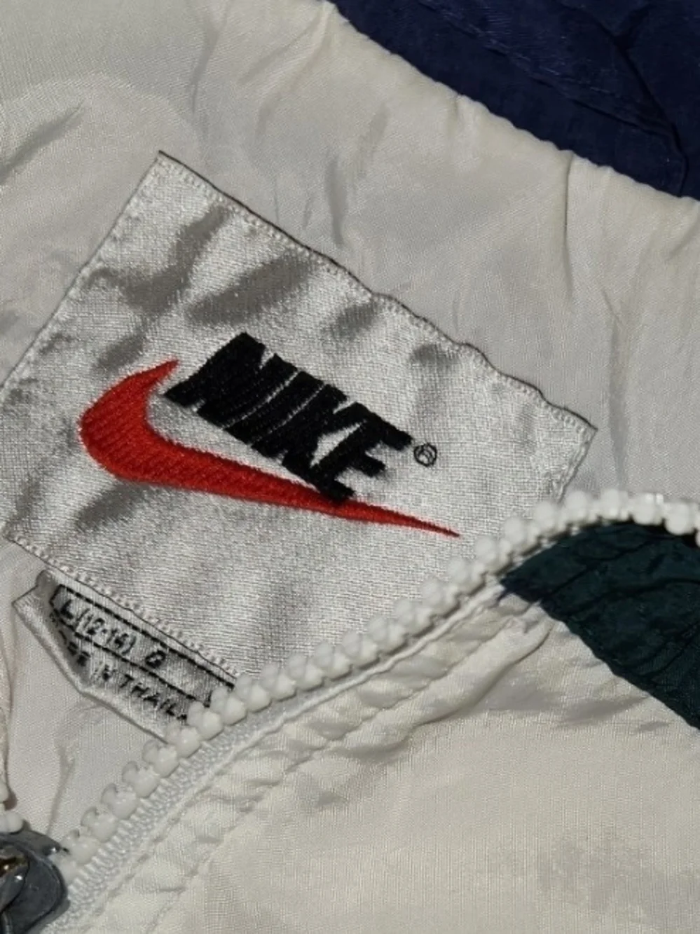 Vintage Y2K Nike Red Tag Embroidered Logo Yputh size Large Fits Like Mens Small